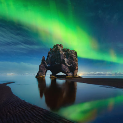 Hvitserkur Northen Lights Green Reflection - ICELAND